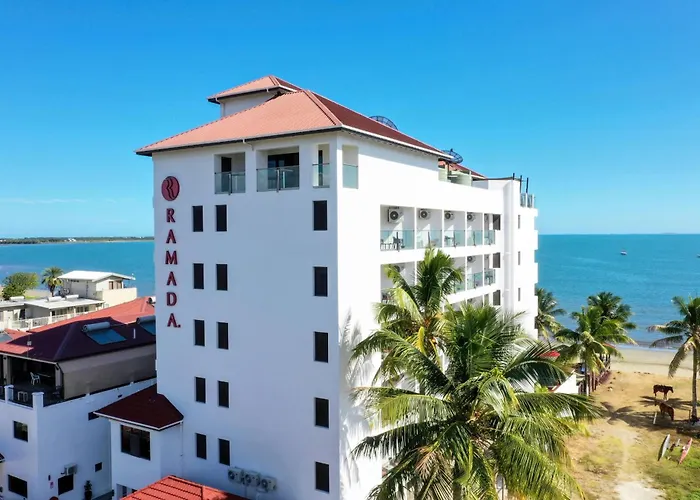 Ramada Suites By Wyndham Wailoaloa Beach Fiji